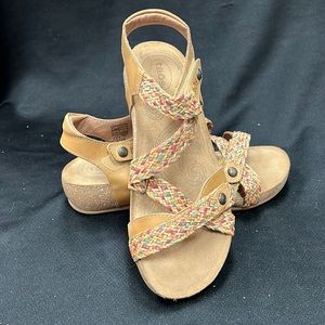 Taos Multicolored Leather Sandal Size 37(6-6.5)